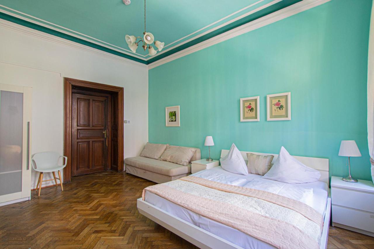 For Celebrations Spacious 3Bdr Apartment With Balcony Prag Eksteriør billede