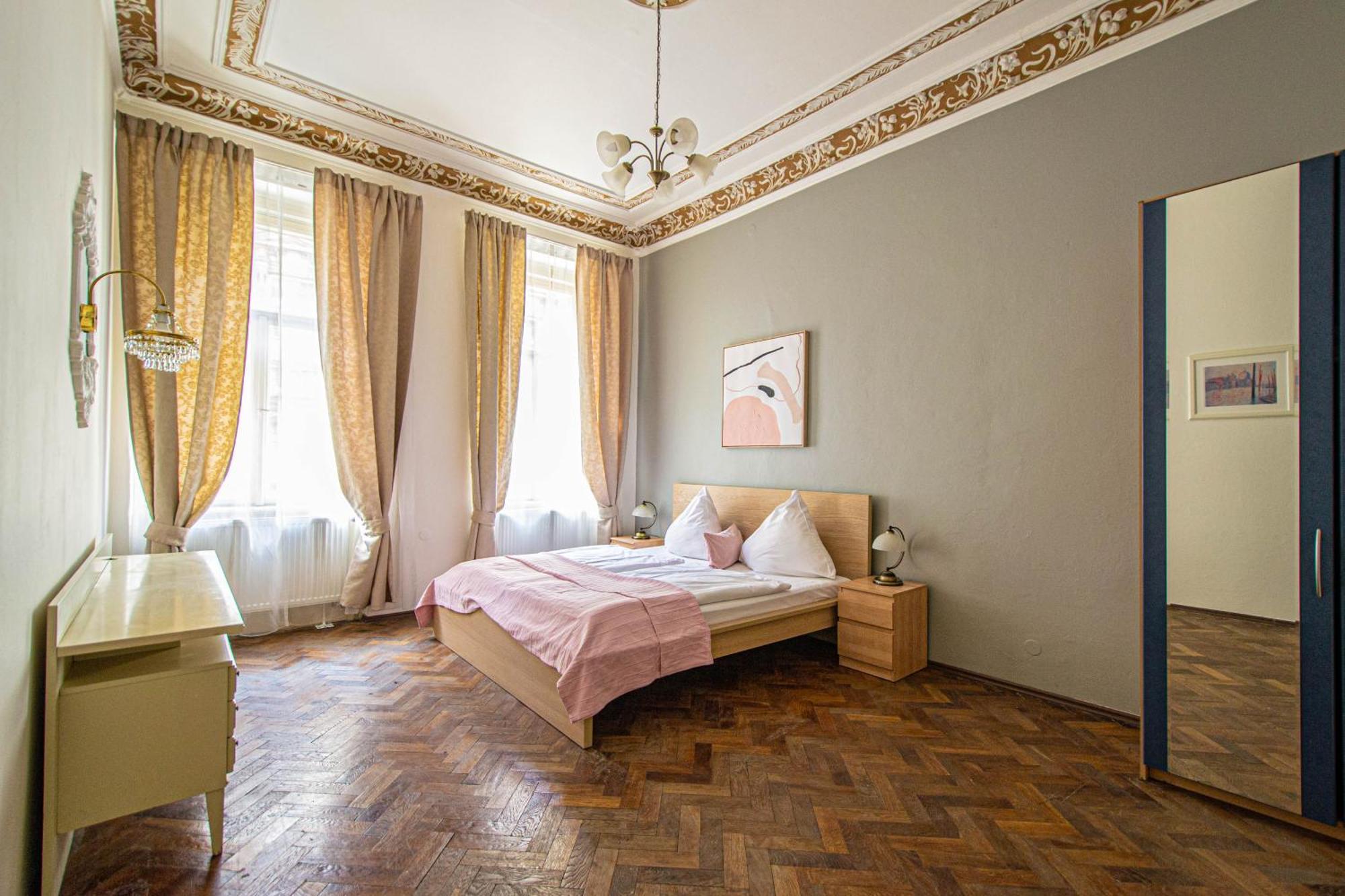 For Celebrations Spacious 3Bdr Apartment With Balcony Prag Eksteriør billede