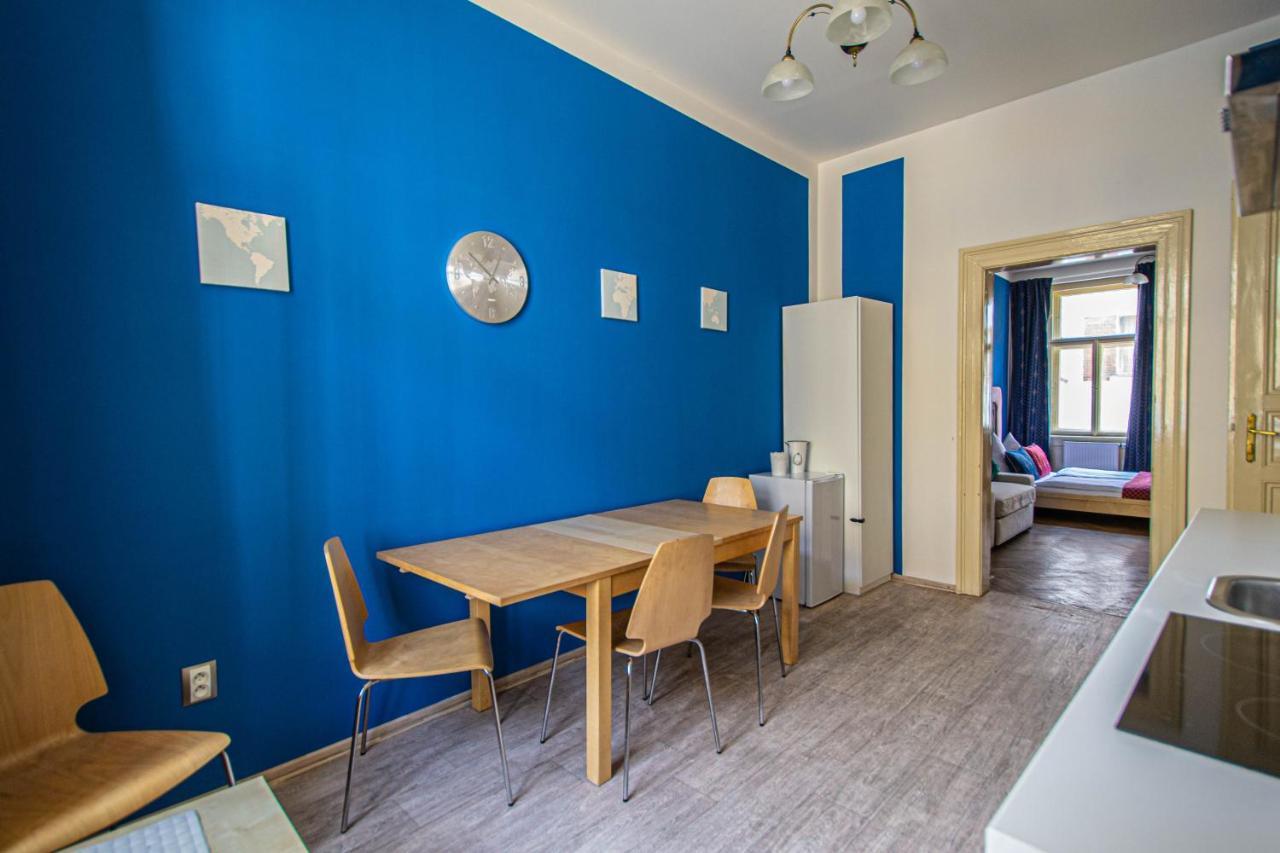 For Celebrations Spacious 3Bdr Apartment With Balcony Prag Eksteriør billede
