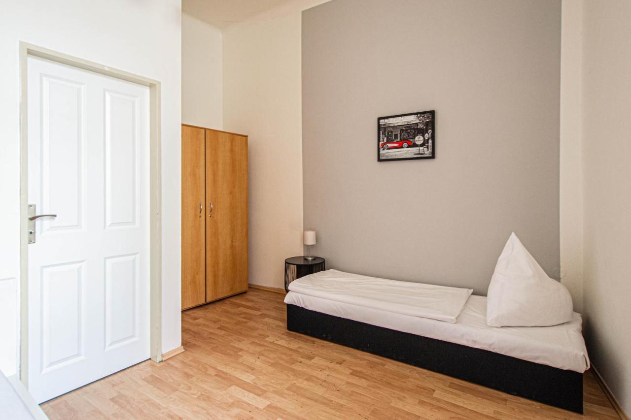 For Celebrations Spacious 3Bdr Apartment With Balcony Prag Eksteriør billede