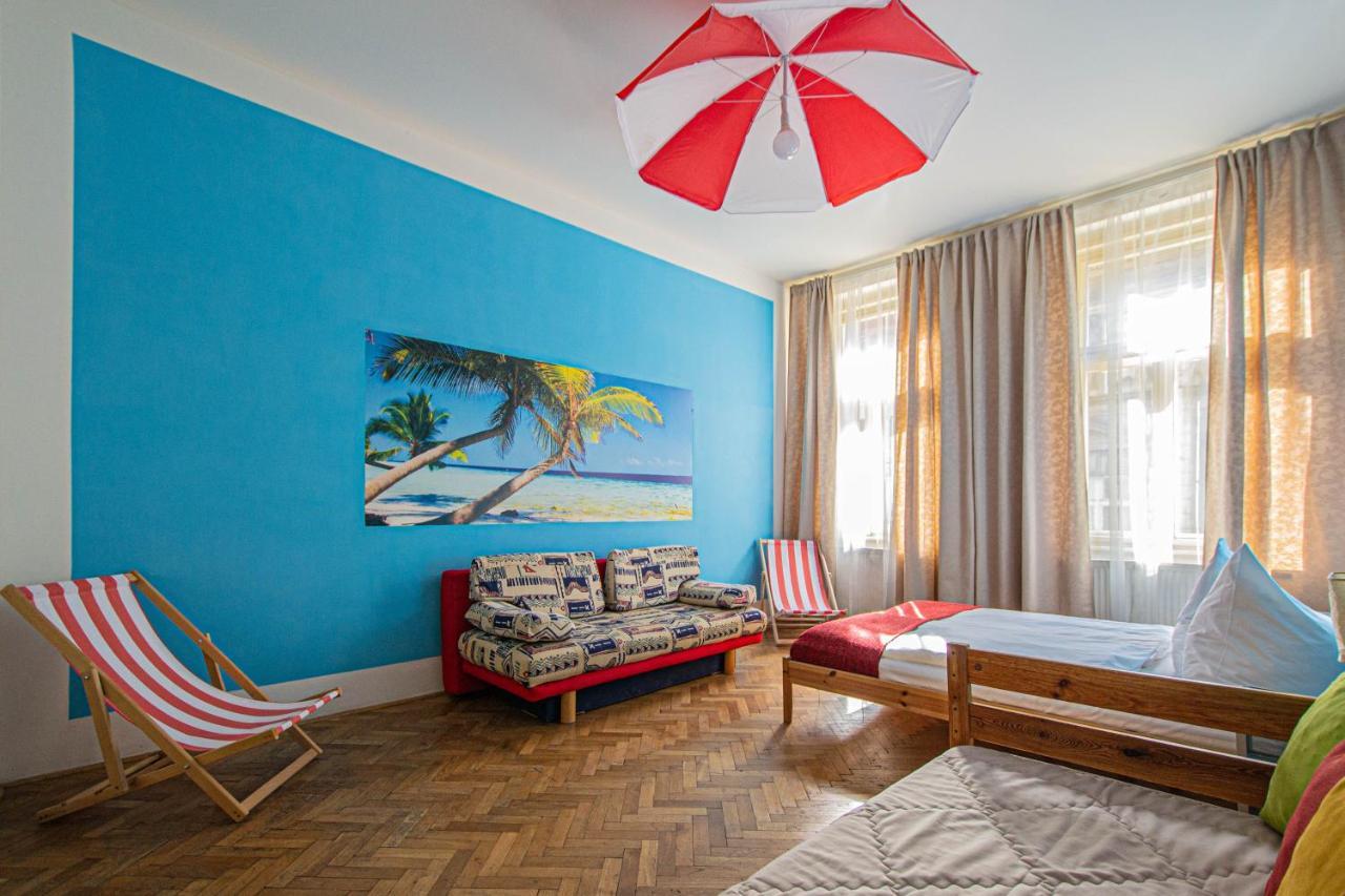 For Celebrations Spacious 3Bdr Apartment With Balcony Prag Eksteriør billede