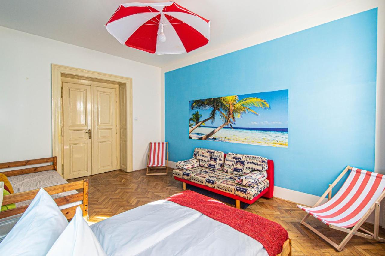 For Celebrations Spacious 3Bdr Apartment With Balcony Prag Eksteriør billede