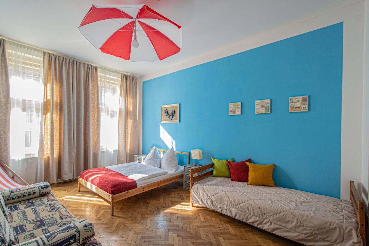 For Celebrations Spacious 3Bdr Apartment With Balcony Prag Eksteriør billede