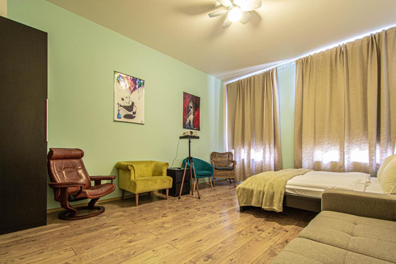 For Celebrations Spacious 3Bdr Apartment With Balcony Prag Eksteriør billede